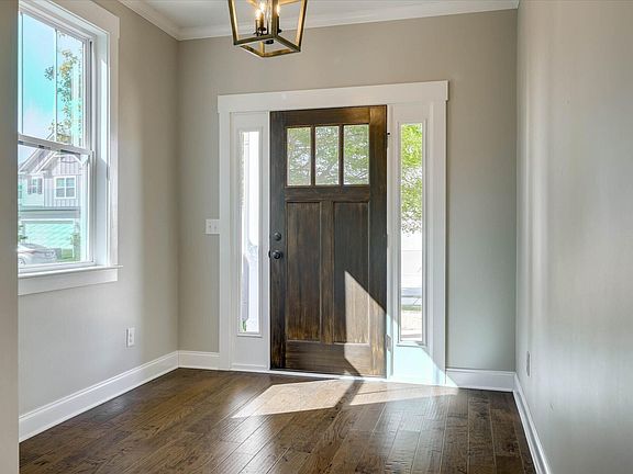 3rd image of 1003 Glenhaven Drive