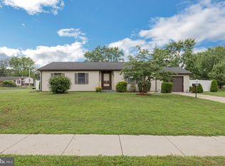 225 Capital Dr, Mantua, NJ 08051