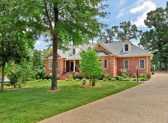3rd image of 4709 Wellington Farms Dr