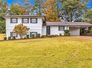 2104 Rocky Brook Rd, Opelika, AL 36801