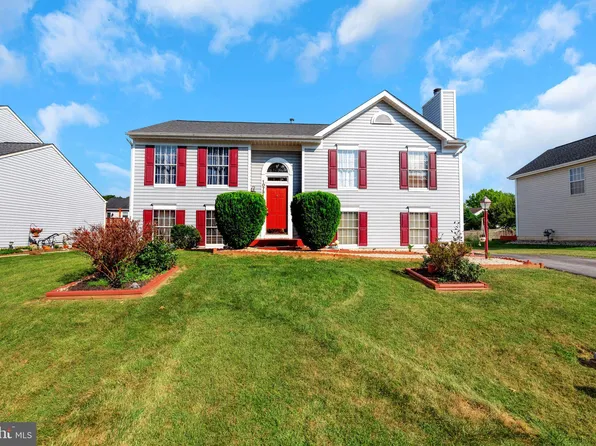 10731 Timothy Dr, Williamsport, MD 21795