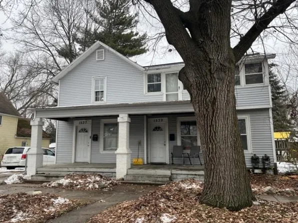 1537 Broadway Ave NW, Grand Rapids, MI 49504