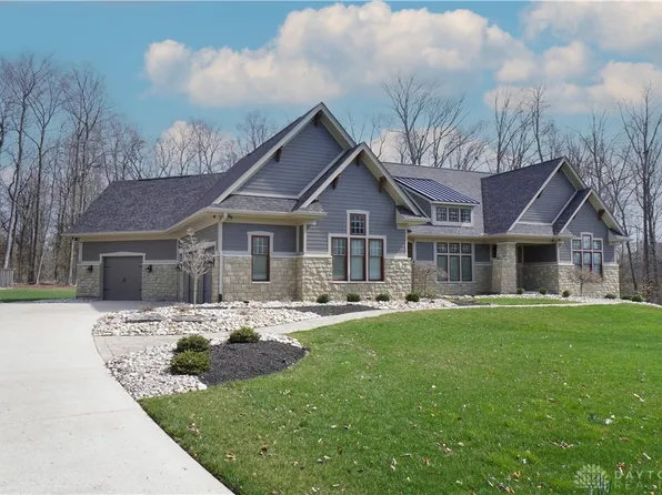 8636 Cypress Trl, Waynesville, OH 45068