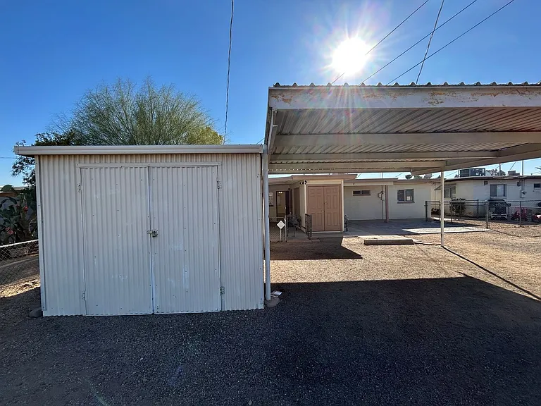11202 W Nevada Ave — Photo 8