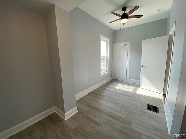 123 Barlow St #1 — Photo 6