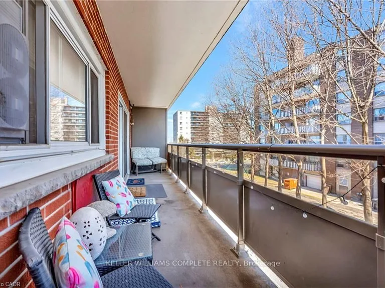 11 Woodman Dr S #307 — Photo 10