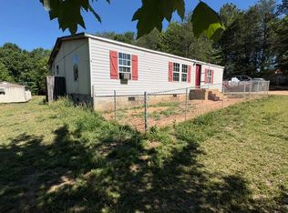 704 Spencer Creek Rd, Campobello, SC 29322