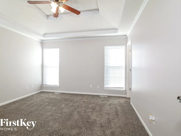 1010 Peggy Dr — Photo 10