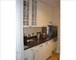 2nd image of 844 Thorn St APT 63