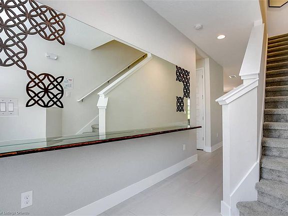 3rd image of 7657 Fairfax Dr