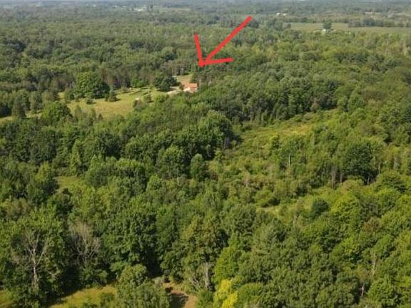 5th image of 3912 English Rd