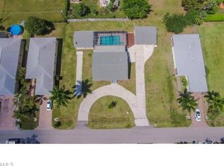 225 Benson St, Naples, FL 34113