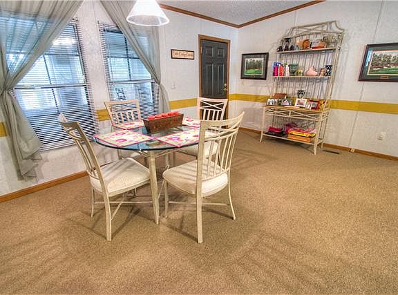 4th image of 125 Camelot Dr