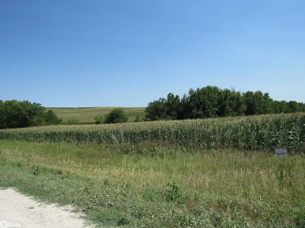 2228 Madison Union Ave, Creston, IA 50801