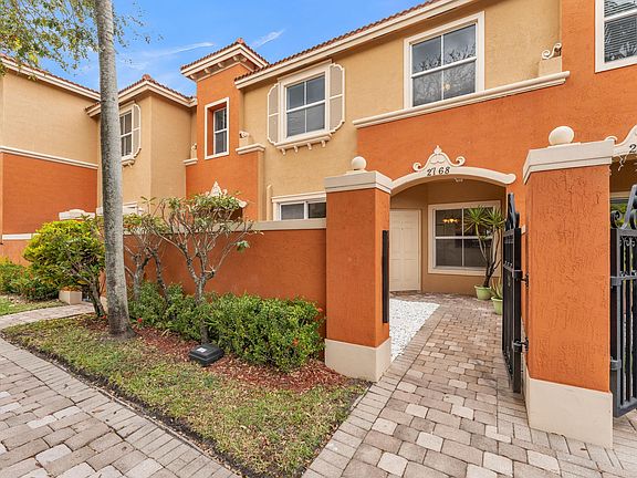 3rd image of 2768 SW 120th Terrace #1003