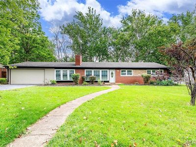 810 Louwen Dr, Saint Louis, MO, 63124