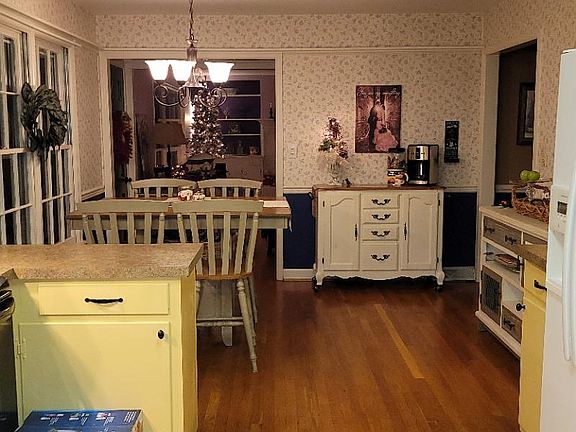 5th image of 1117 Lakeview Ln