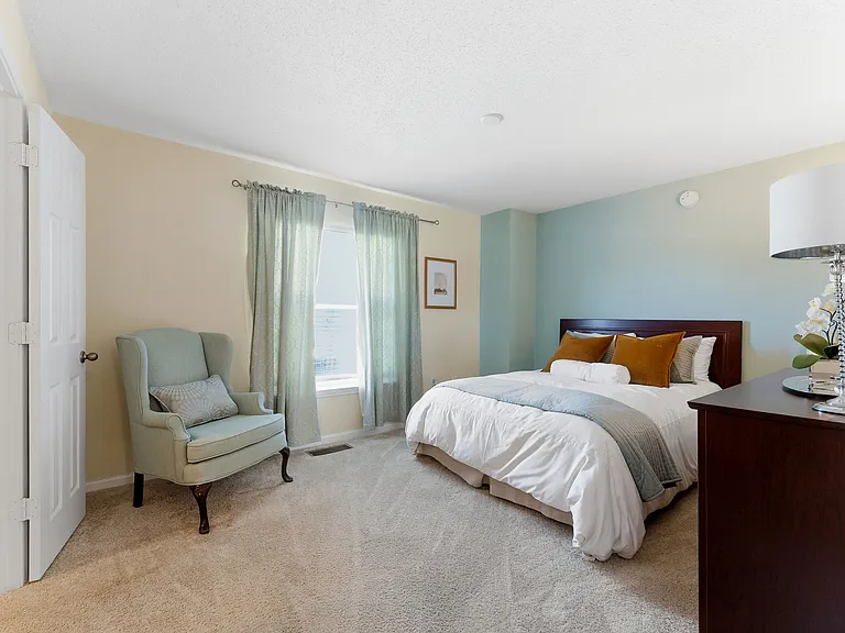 Battle Creek Village Townhomes — Photo 15