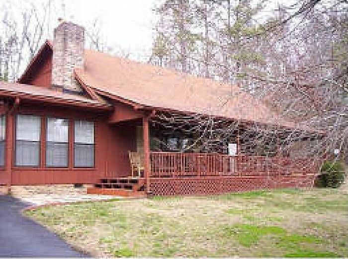 Front view of home