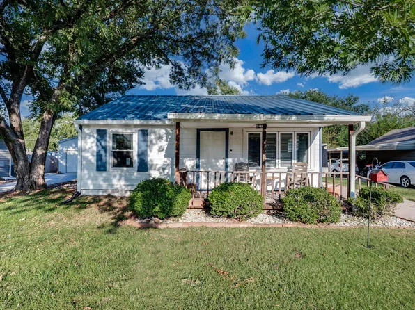 302 S Rose Hill Rd, Rose Hill, KS 67133