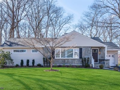 42 Sunset Rd, Bloomingdale, NJ, 07403