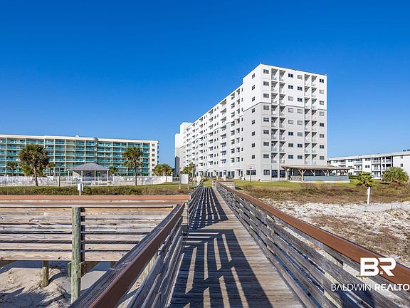 3rd image of 375 Plantation Rd #5506