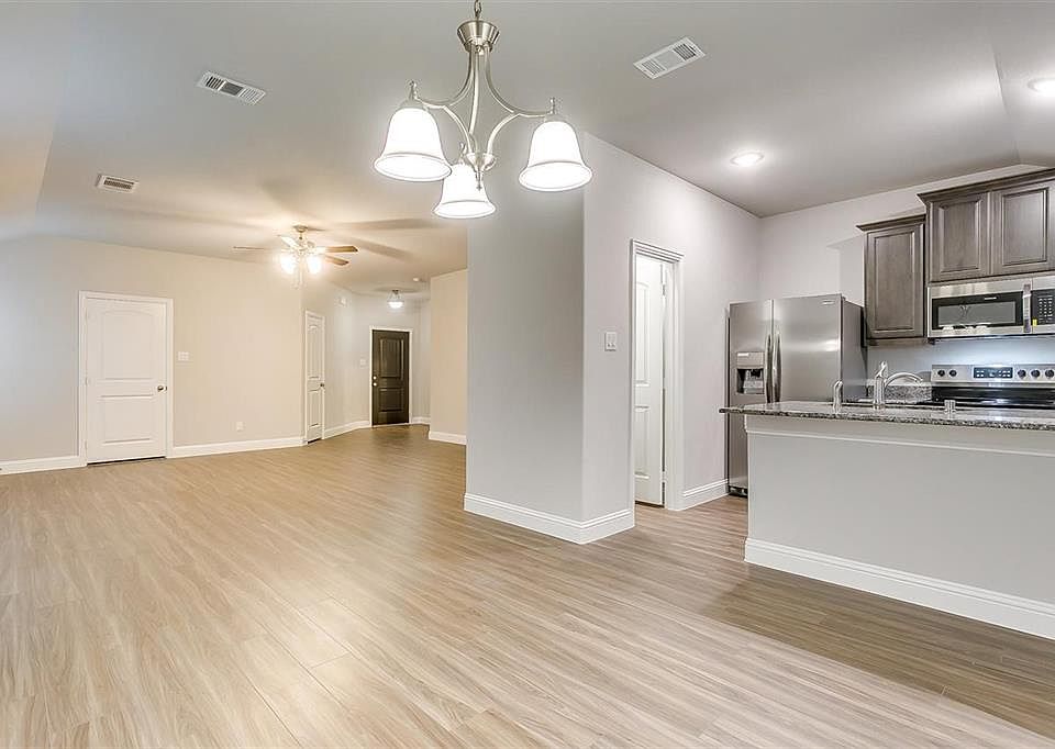 1st image of 1414 Warringwood Dr
