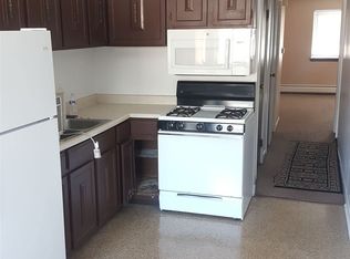 10017 Linda Ln APT 2N, Des Plaines, IL 60016