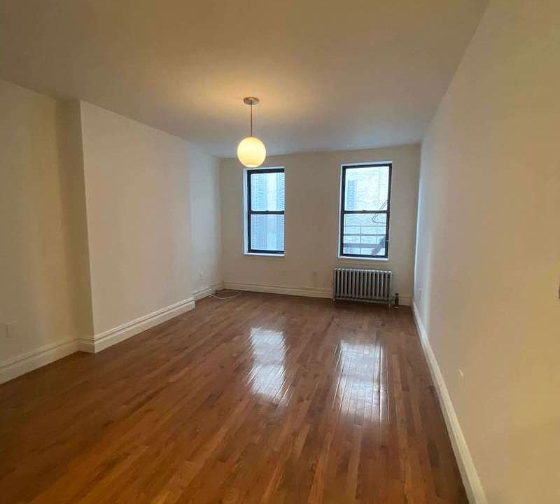 2nd image of 215 W 18th St APT 4E