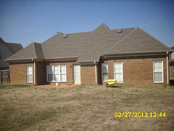 2nd image of 3272 Champion Hills Dr