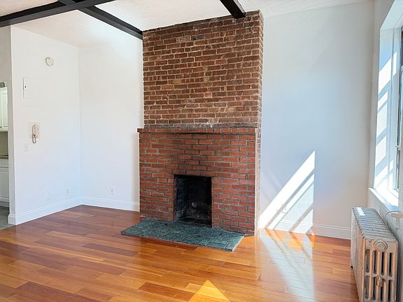 2nd image of 319 W 13th St #5D