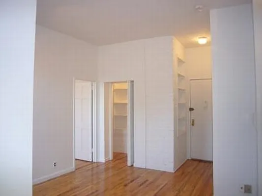 Rented by Mark David | media 14