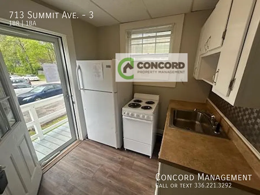 713 Summit Avenue - 3/Concordmgmt. Be aware of scams — Photo 4