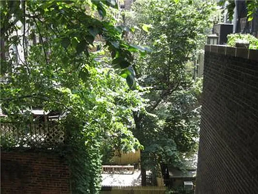 Rented by Oxford Property Group | media 9