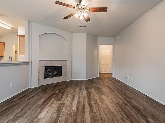 4th image of 32214 Decker Oaks Dr