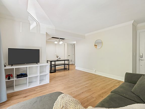4th image of 6859 S Countrywoods Cir #E17
