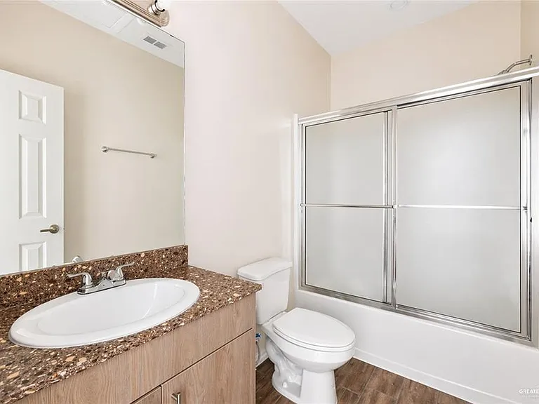 5004 N Hiawatha Dr #1 — Photo 9