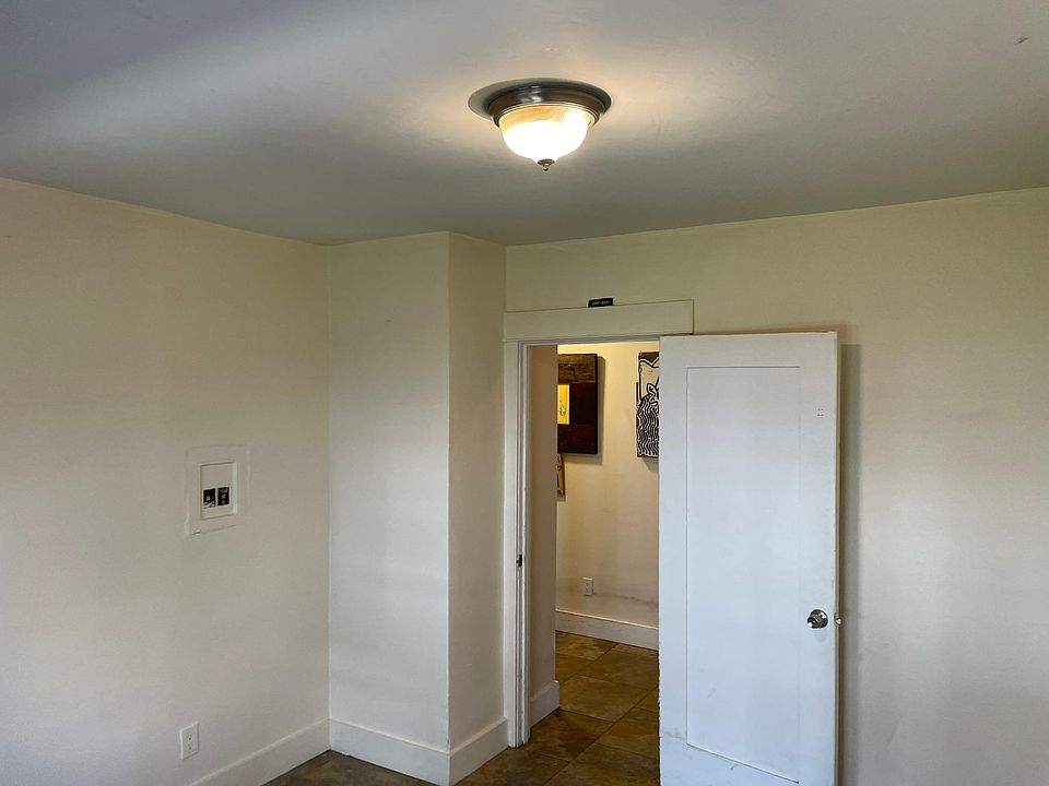 2nd image of 2245 Market St #2245