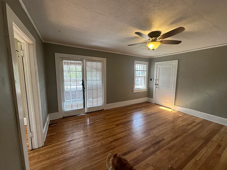 152 Walnut St #6 — Photo 9