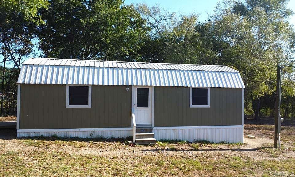 1st image of 660 Barber Rd
