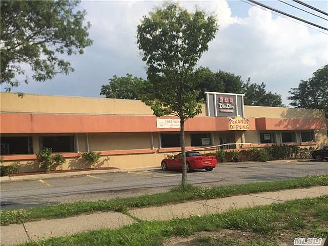2nd image of 6600 Jericho Tpke