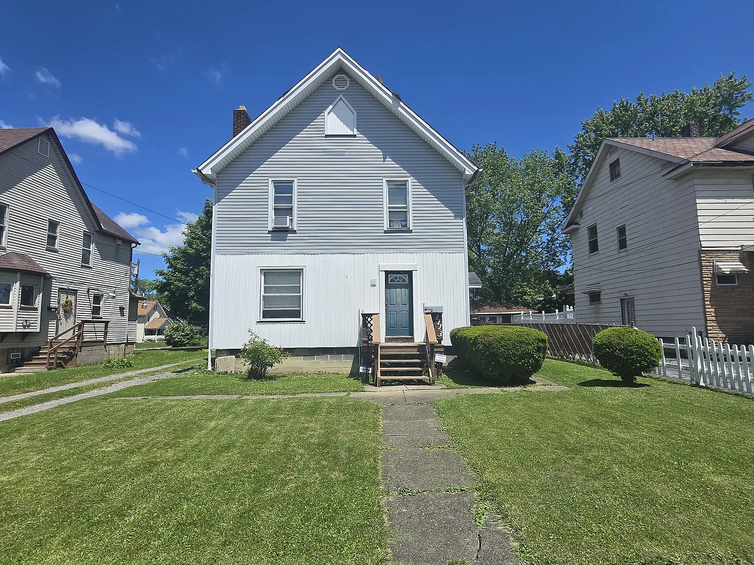 High Street Northeast 1113 - Upper — Photo 4