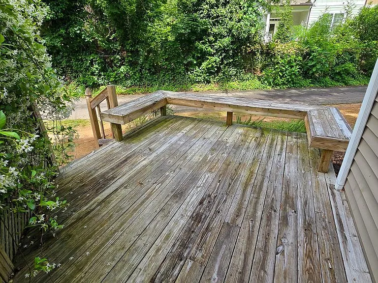 2211 Bernard St — Photo 21