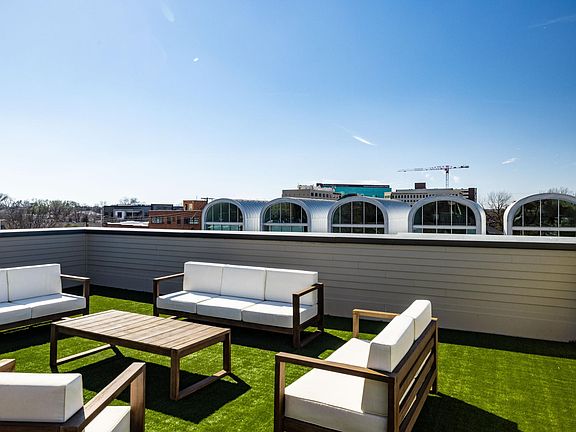 Terrace shared by building manager and one other tenant