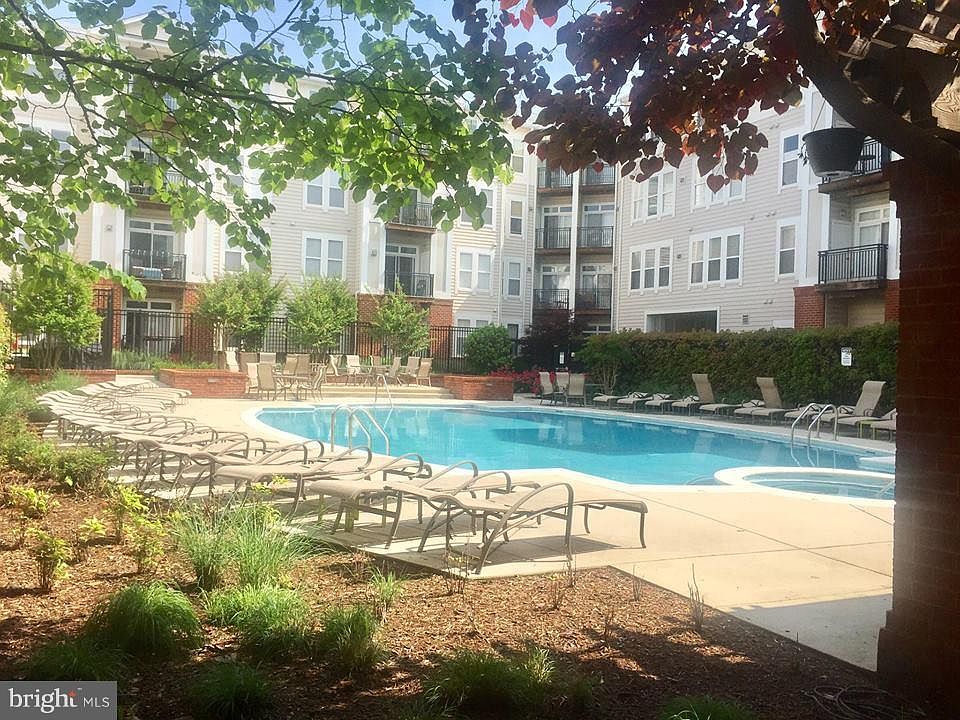 1st image of 2655 Prosperity Ave APT 238