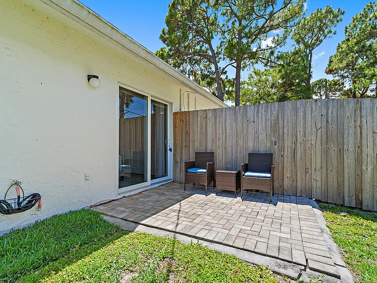 6029 Eberts St — Photo 57