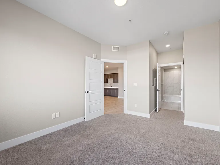 Arvada Point Flats — Photo 32