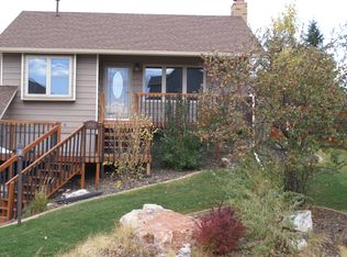 4940 Summerset Dr, Rapid City, SD 57702