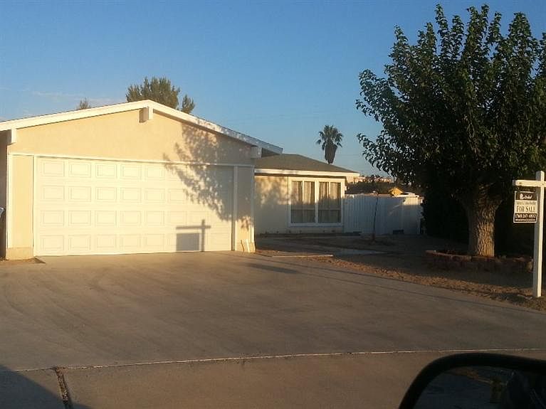 1st image of 400 Fenmore Dr