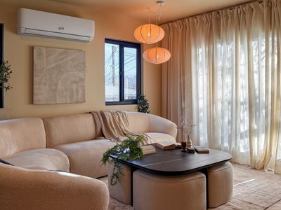 5323 Monterey Rd, Los Angeles, CA, 90042